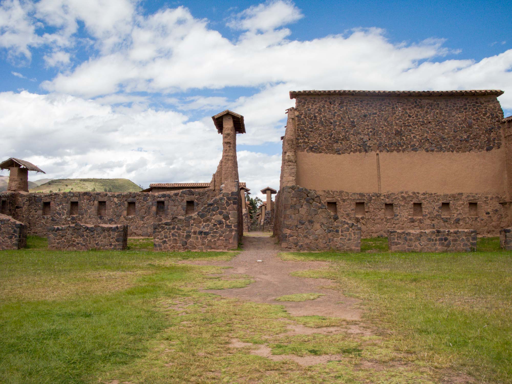 Peru Puno Cusco raqchi wiraqocha temple ruins