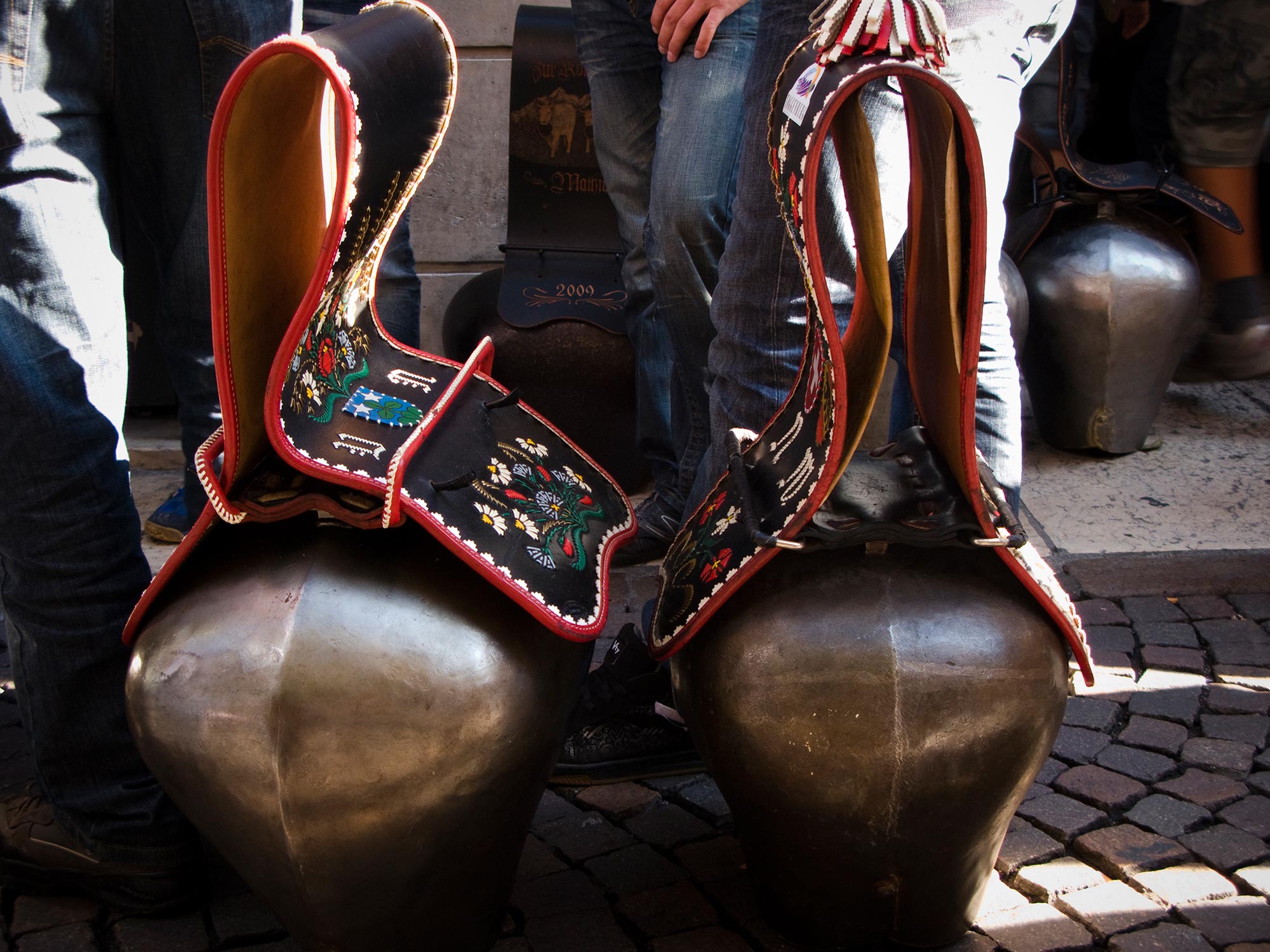 Italia Verona Tocati bells in the street detail